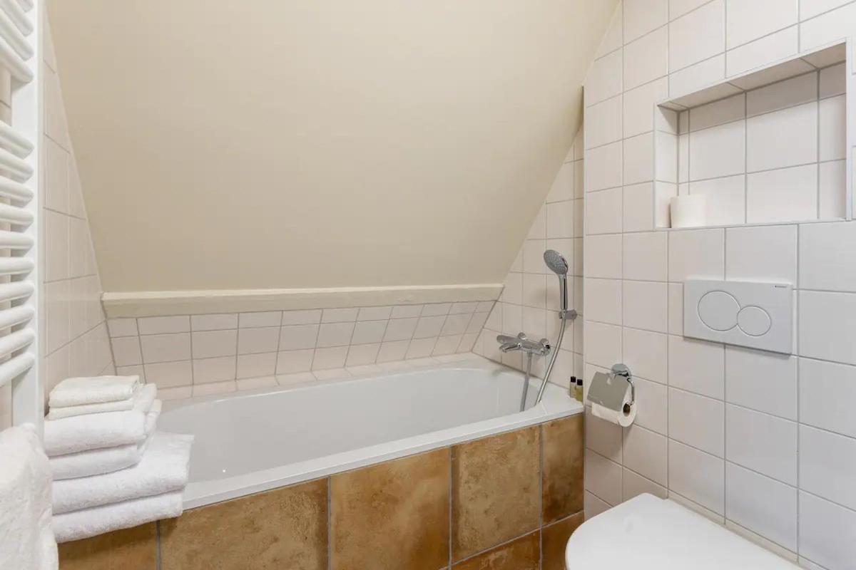 Boutique Hotel Jongwijs Westzaan ภายนอก รูปภาพ